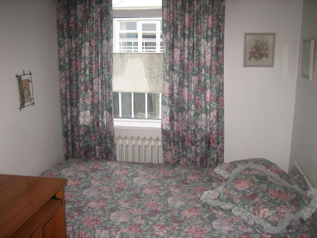 Guesthouse Bina ريكيافيك الغرفة الصورة